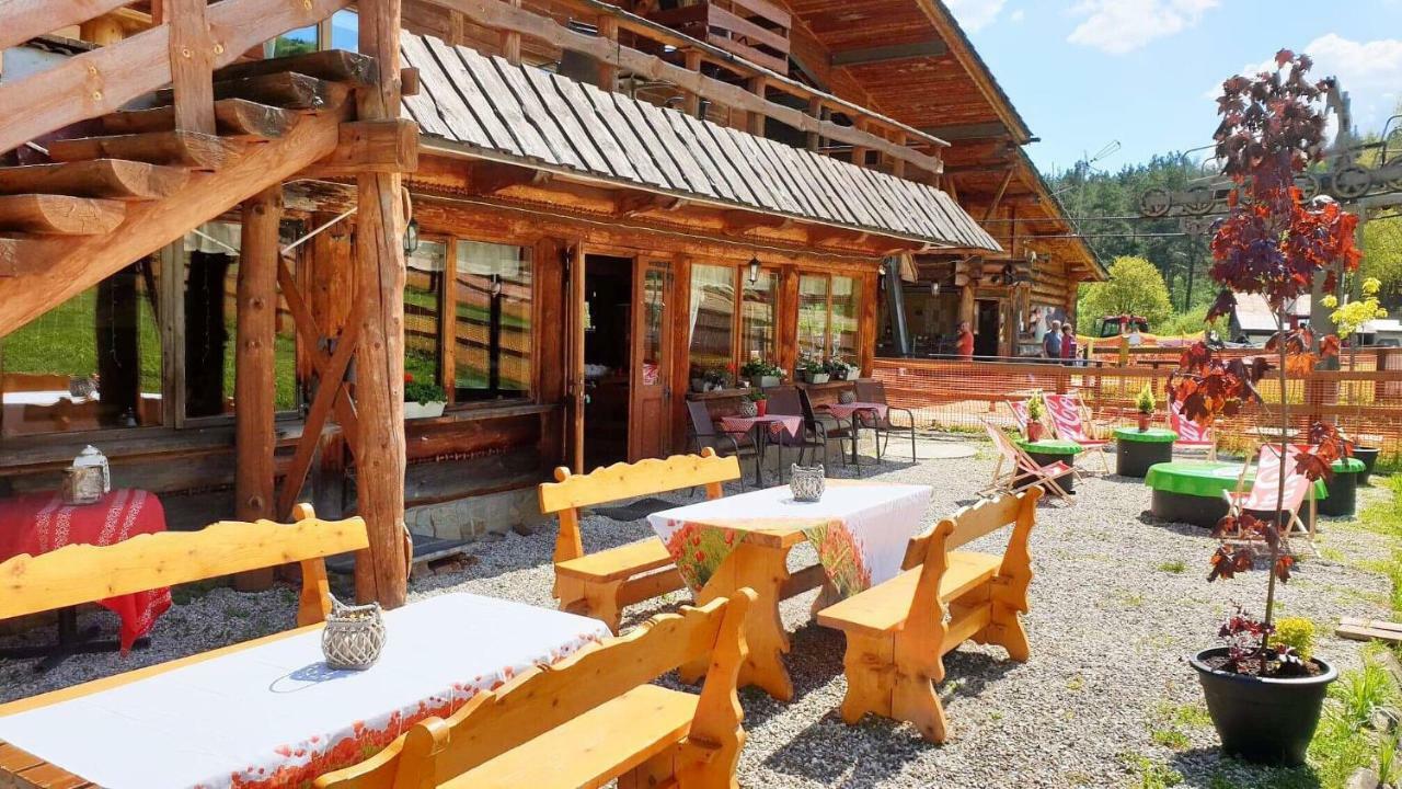 Pensjonat Laworta Ski Устрики-Долішні Екстер'єр фото